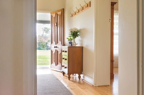 20 Hill Avenue Bed & Breakfast - Accommodation Main Beach 5