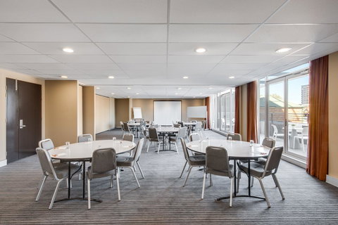 Adina Apartment Hotel Wollongong - Accommodation Main Beach 29