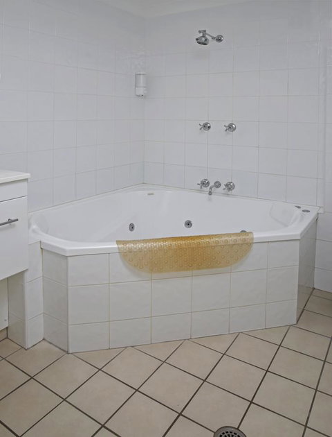 Aston Motel Yamba - Accommodation Main Beach 30