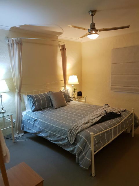 Donnybrook Cottages - Hutt River - Accommodation Main Beach 2