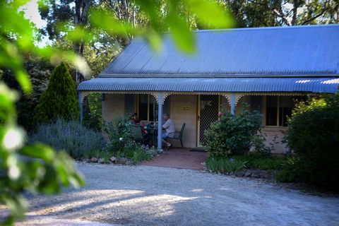 Donnybrook Cottages - Hutt River - Accommodation Main Beach 0