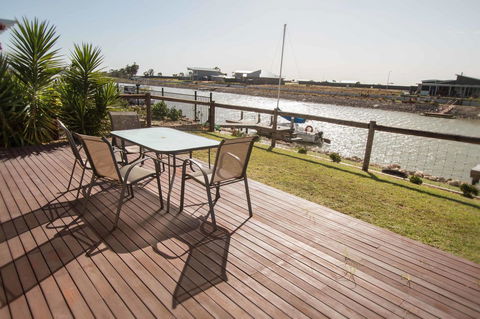 Waterfront On Jefferson, At Wellington Marina, SA - Accommodation Main Beach 0