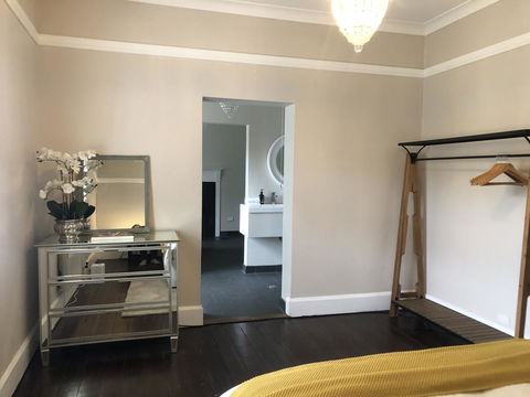 Belmore Cottage - Accommodation Main Beach 17