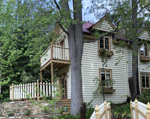 Aldgate Creek Cottage Bed And Breakfast - Accommodation Main Beach 0