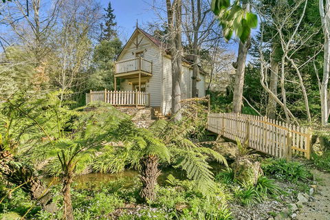 Aldgate Creek Cottage Bed And Breakfast - Accommodation Main Beach 7