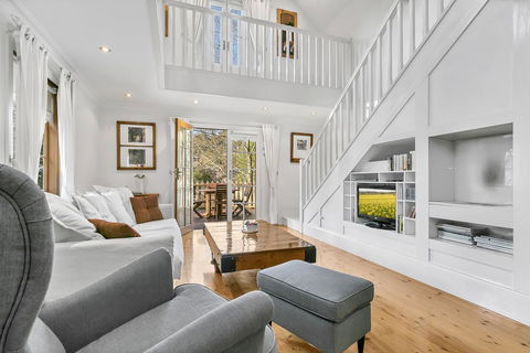 Aldgate Creek Cottage Bed And Breakfast - Accommodation Main Beach 13