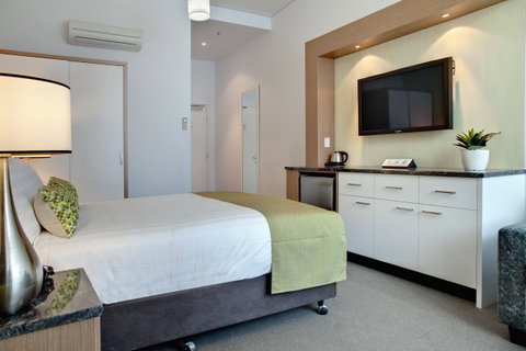 Walkers Arms Hotel - Accommodation Main Beach 19