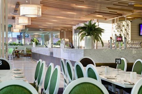 Walkers Arms Hotel - Accommodation Main Beach 12