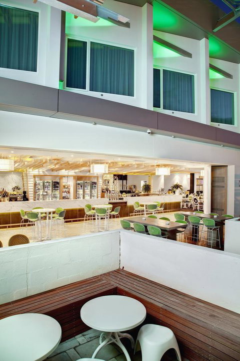 Walkers Arms Hotel - Accommodation Main Beach 14