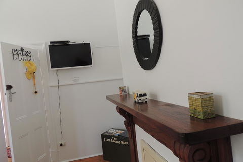 Wozza's B&B - Accommodation Main Beach 24
