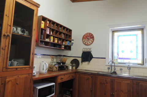 Wozza's B&B - Accommodation Main Beach 41