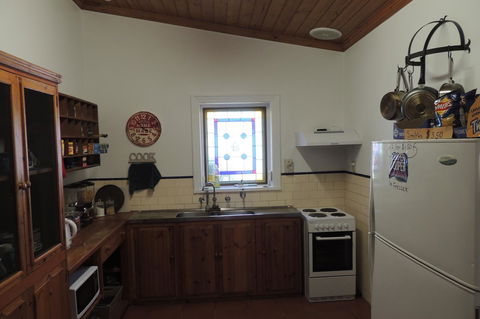 Wozza's B&B - Accommodation Main Beach 40