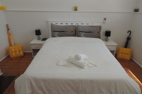 Wozza's B&B - Accommodation Main Beach 19