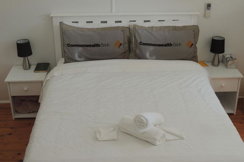Wozza's B&B - Accommodation Main Beach 20