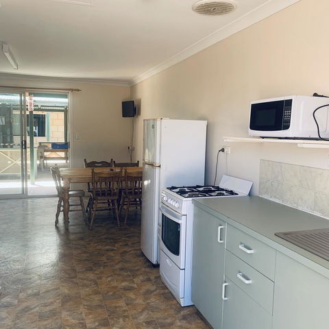 Bay Lodge - Accommodation Main Beach 28