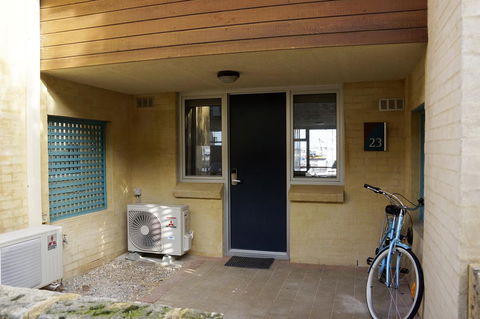 Oceanside 23 - Accommodation Main Beach 21
