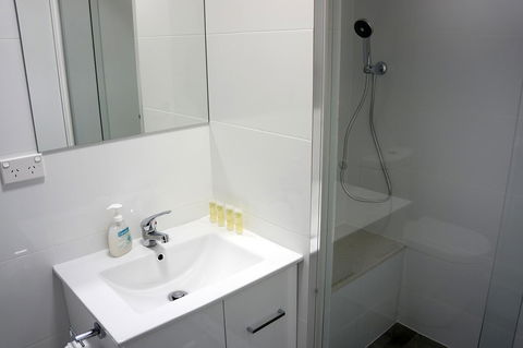 Oceanside 23 - Accommodation Main Beach 15