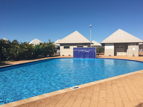 Escape 2 Exmouth - Accommodation Main Beach 0