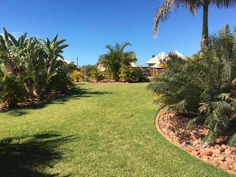 Escape 2 Exmouth - Accommodation Main Beach 4