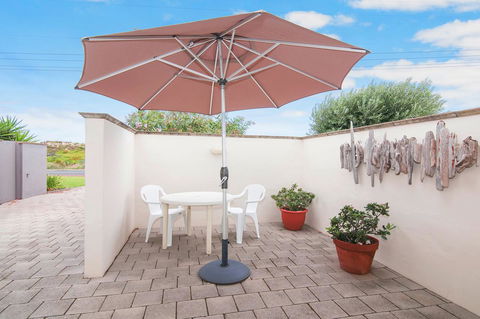 Sea & Soul Beachside Apartments - Accommodation Main Beach 10