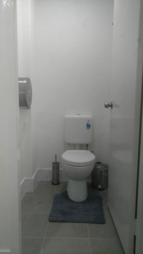 Perth City Backpackers Hostel - Note - Valid Passport Required To Check In - Accommodation Main Beach 16