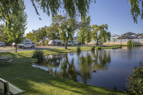 Karrinyup Waters Resort - Accommodation Main Beach 44