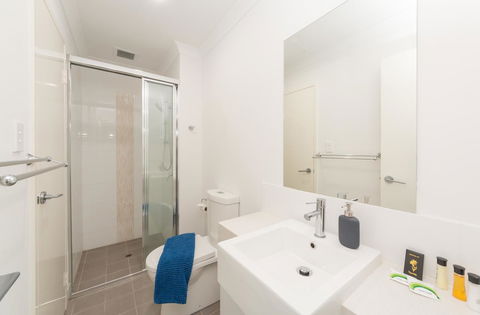 Yaran Suites - Accommodation Main Beach 38