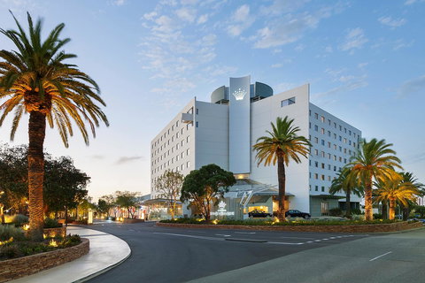 Crown Promenade Perth - Accommodation Main Beach 0