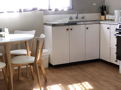 White Sands - Accommodation Main Beach 1