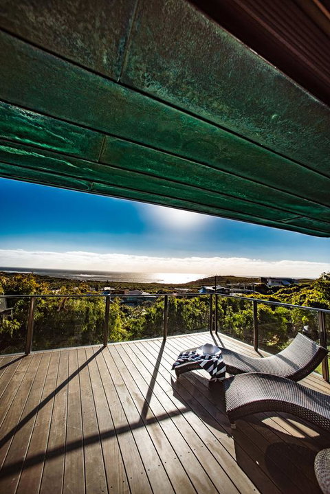 The Roozen Residence - Accommodation Main Beach 12