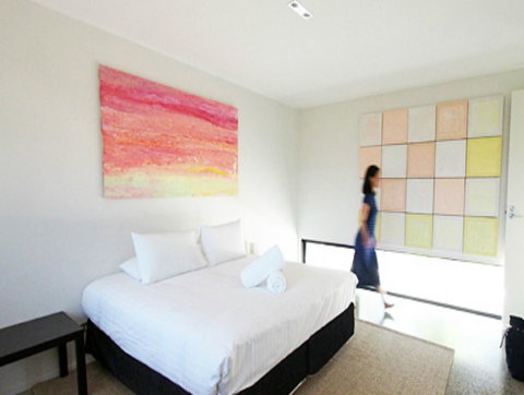 The Roozen Residence - Accommodation Main Beach 23