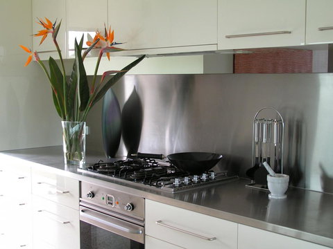 The Roozen Residence - Accommodation Main Beach 8