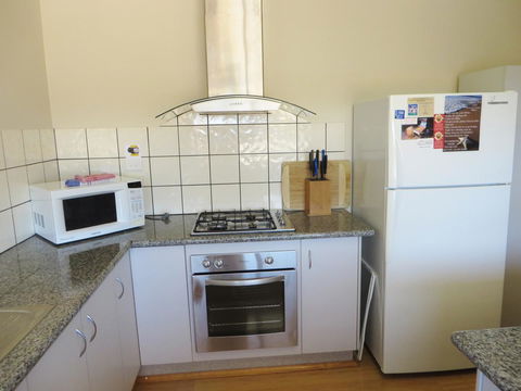 Kanga Cottage - Accommodation Main Beach 17