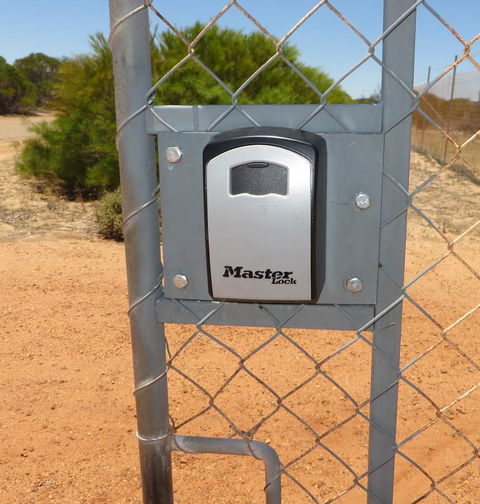 Kanga Cottage - Accommodation Main Beach 3