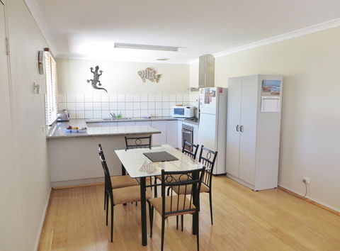 Kanga Cottage - Accommodation Main Beach 15