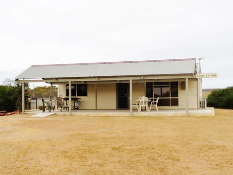 Kanga Cottage - Accommodation Main Beach 1