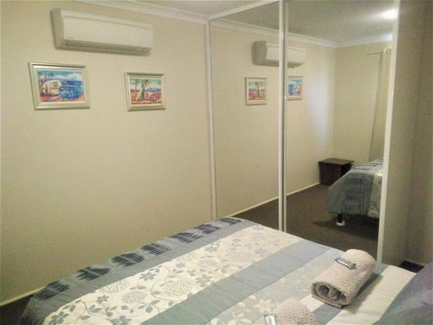 Kanga Cottage - Accommodation Main Beach 12