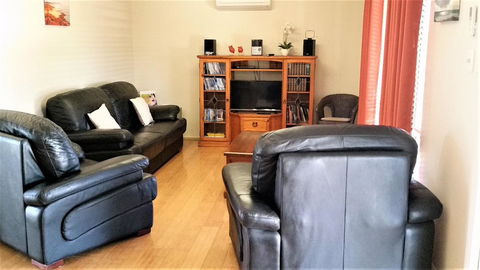 Kanga Cottage - Accommodation Main Beach 8