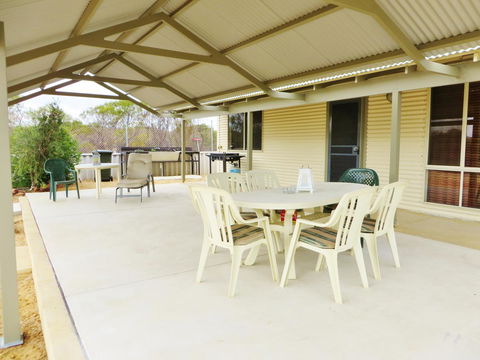 Kanga Cottage - Accommodation Main Beach 7