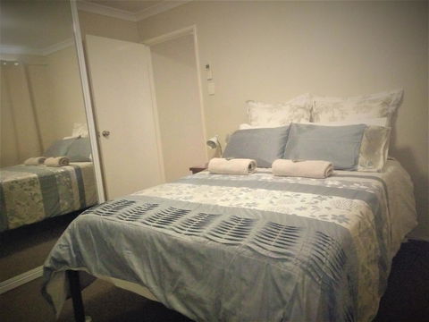 Kanga Cottage - Accommodation Main Beach 10