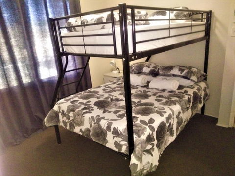 Kanga Cottage - Accommodation Main Beach 13