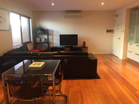 Parklane Apartments - Accommodation Main Beach 5