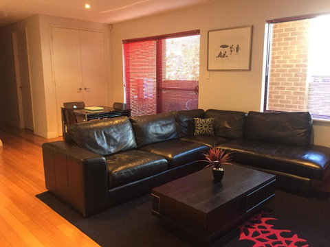 Parklane Apartments - Accommodation Main Beach 4