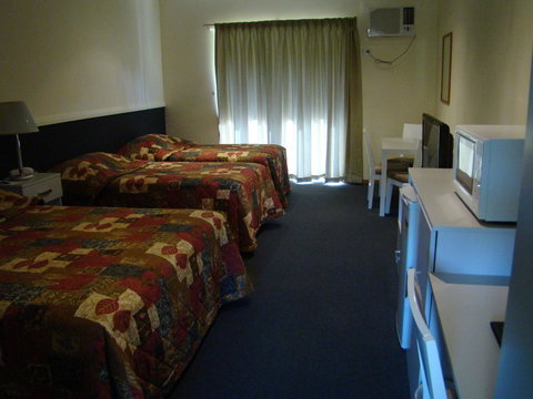 Dunsborough Central Motel - Accommodation Main Beach 12