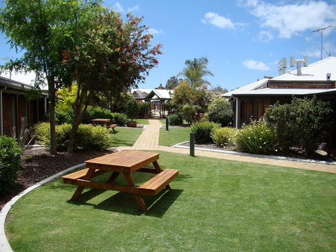 Dunsborough Central Motel - Accommodation Main Beach 3