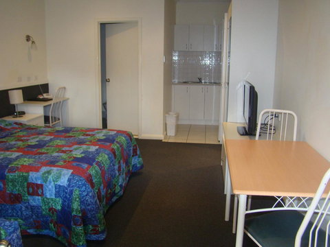 Dunsborough Central Motel - Accommodation Main Beach 16