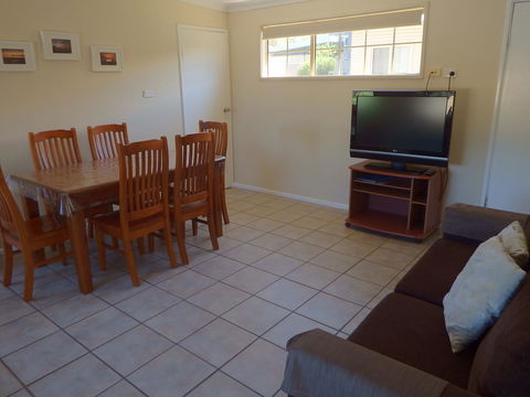 Lazy Lobster Holiday Units & Chalets - Accommodation Main Beach 31