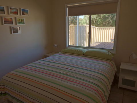 Lazy Lobster Holiday Units & Chalets - Accommodation Main Beach 25