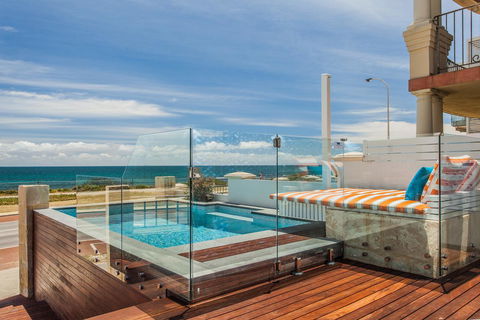 Cottesloe Beach House I - Accommodation Main Beach 14