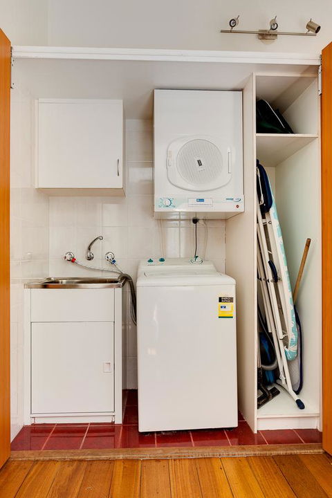 Cottesloe Beach House I - Accommodation Main Beach 20